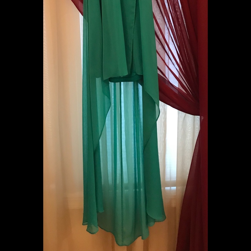 Dress - Picture 3 of 4